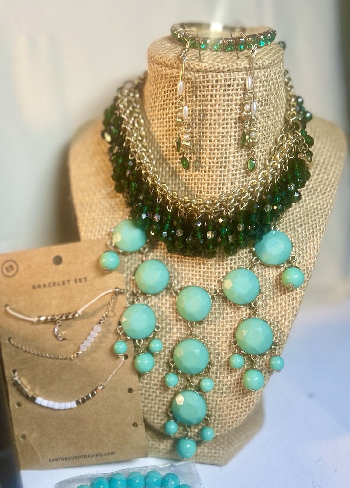 ☘️GREEN☘️Themed Lot-VTG to Mod Estate Jewelry Box 80+ Pieces/2.5+lbs
