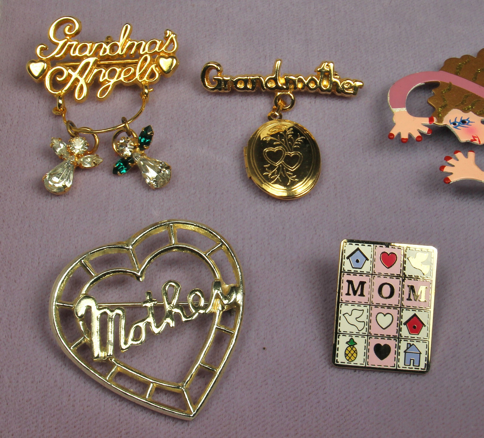 MOTHER GRANDMOTHER Jewelry Lot Hearts Locket Rossi Dillards 1920s to Now