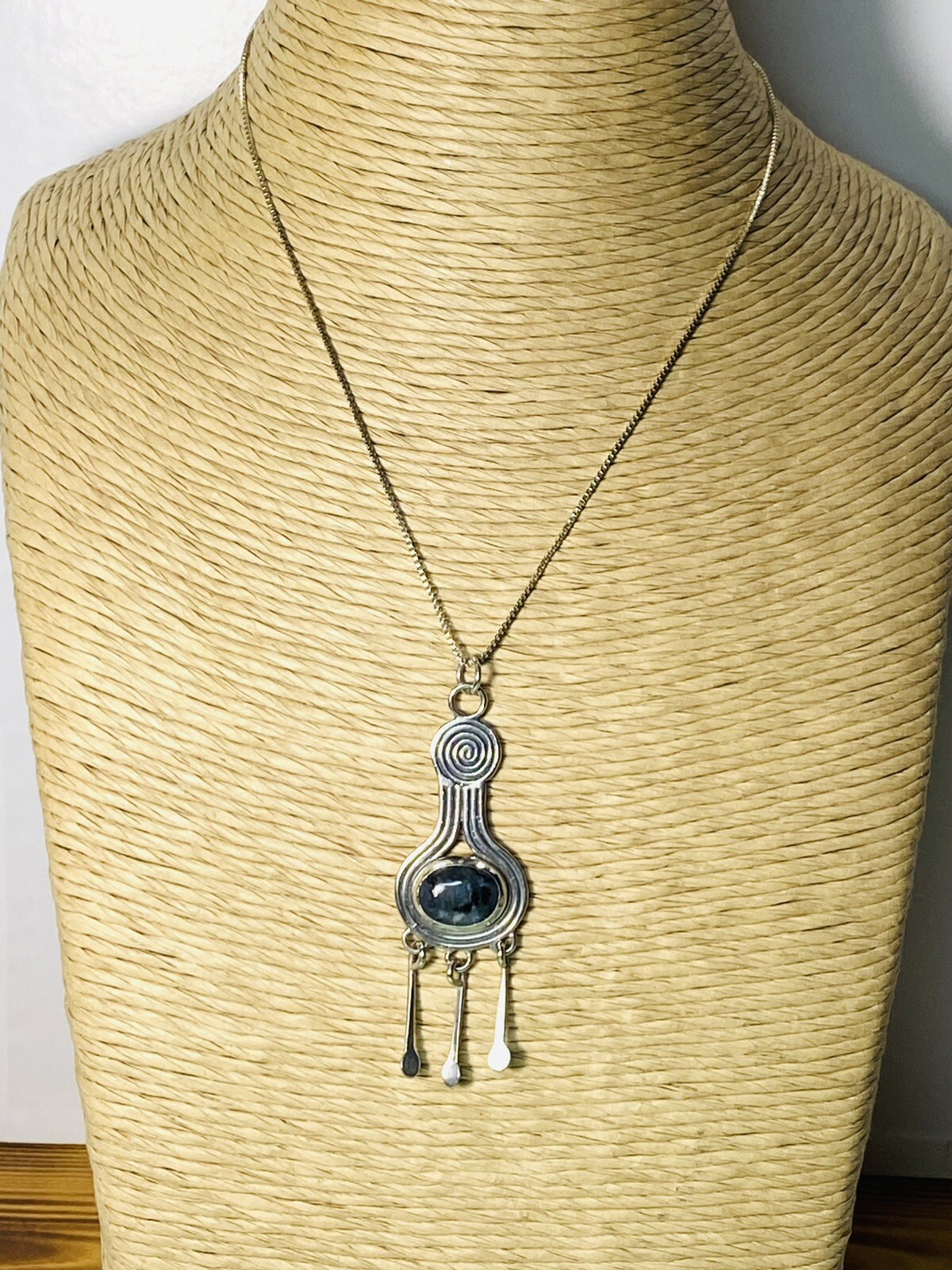 Vtg N/A? Tribal Obsidian Cab Dangle Paddle Pendant Sterling Silver Necklace-16″