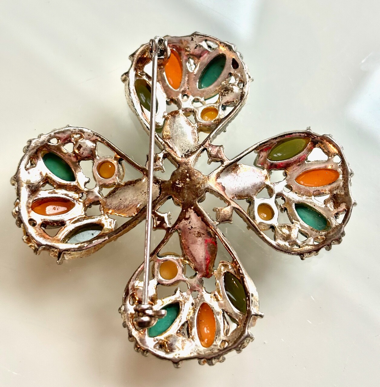 RHINESTONE FLOWER BROOCH,FLOWER FASHION PIN, EASTER JEWELRY,SOFT COLOR PALATE