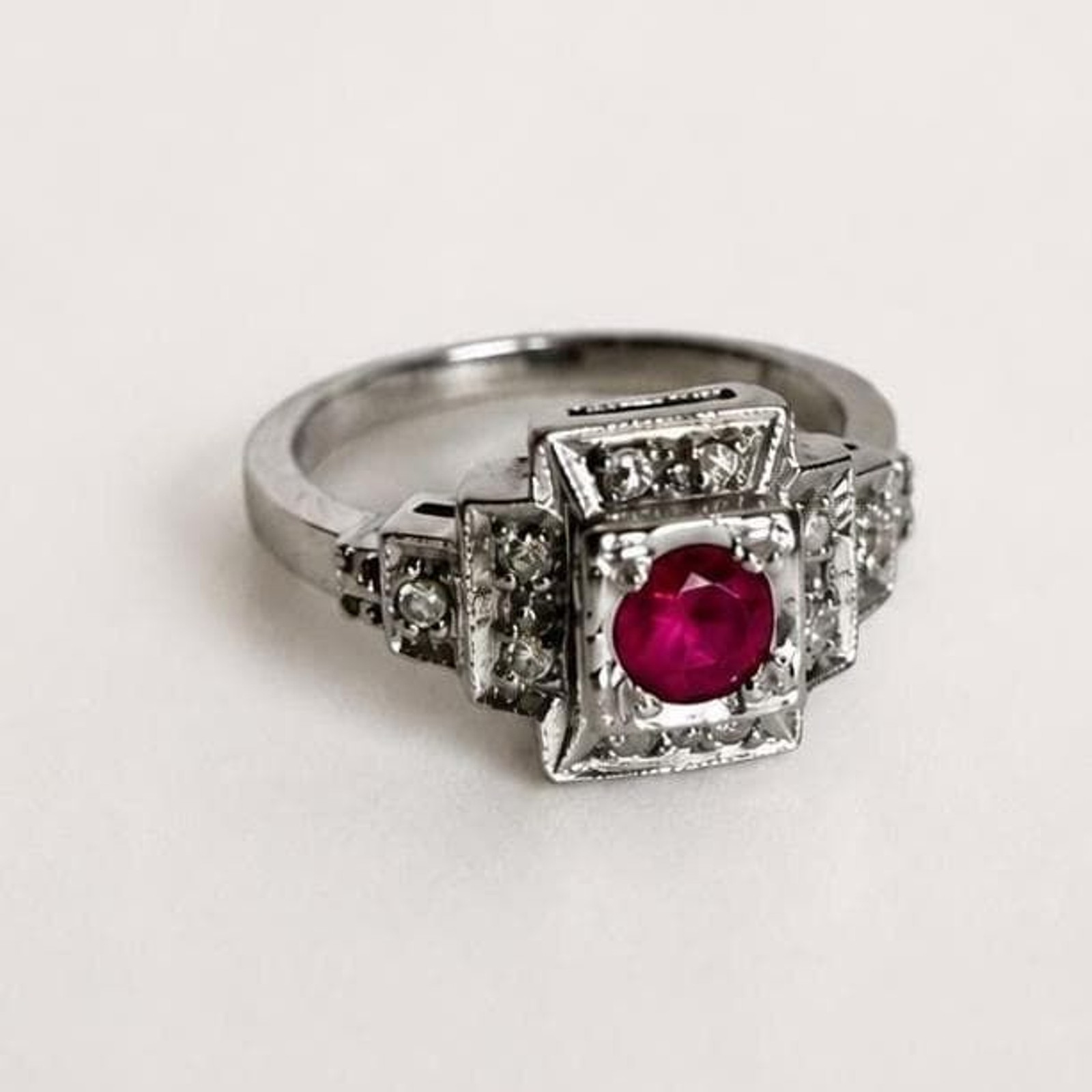 Vintage 14K White Gold Ruby Red Stone Ring Art Deco Estate Diamond Ring 5.75