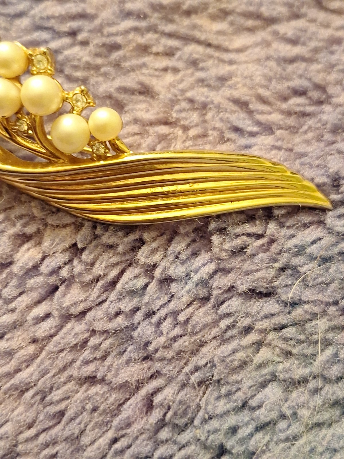Vintage Crown Trifari Lily of the Valley Gold Tone Brooch Pin Pearls Crystals.
