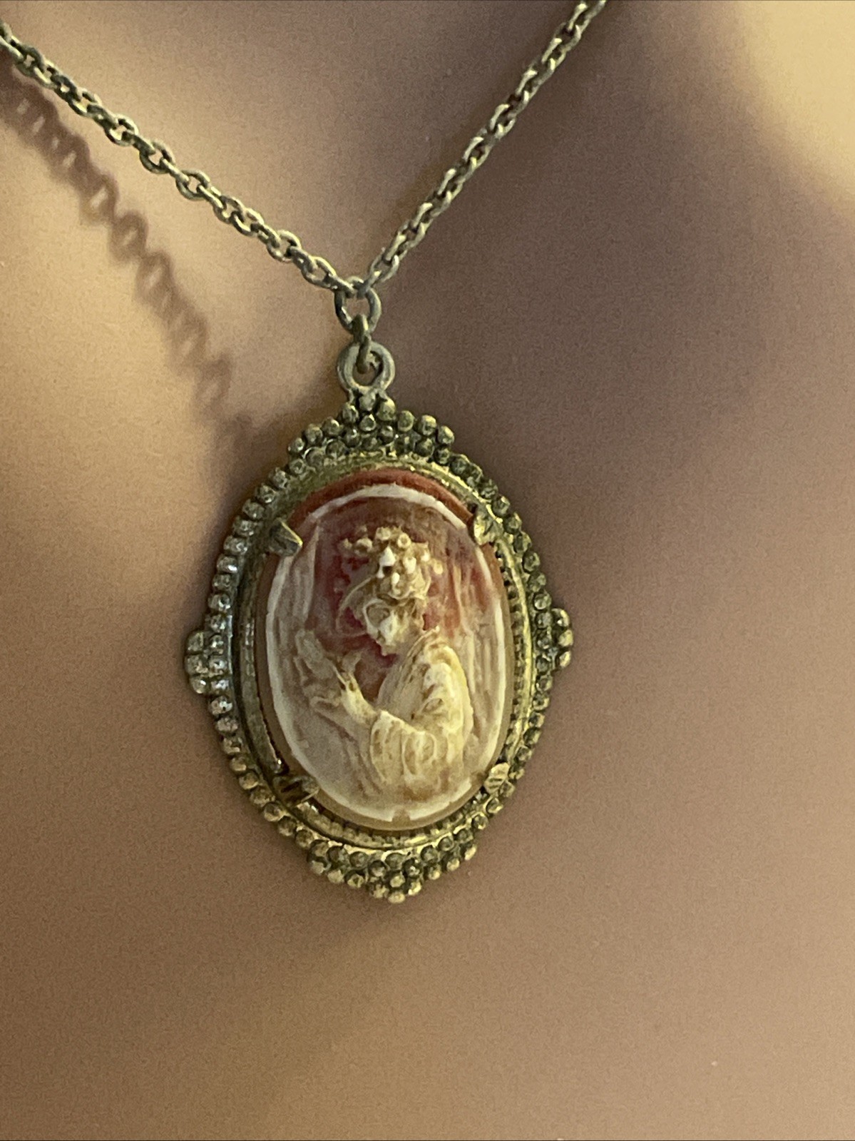 8” Victorian Cabochon Pink And Red Necklace Estate Jewelry Lightweight Oval
