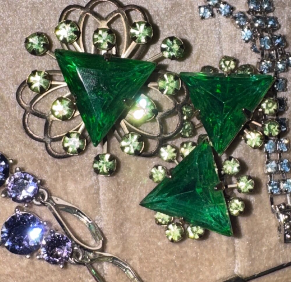 Jewelry Lot Vtg Rhinestone Sorrelli Trifari Weiss Jade High End Sets Estate
