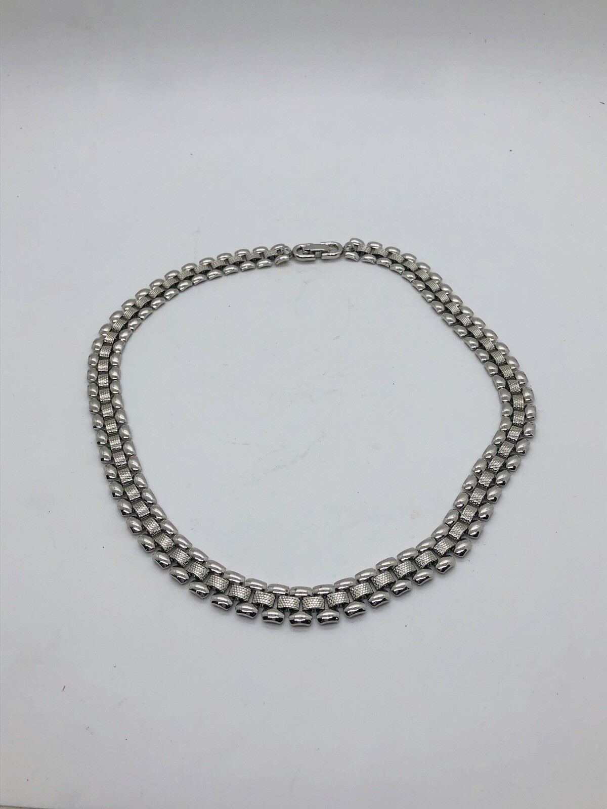 Monet silvertone panther link chain choker necklace 16 inch vintage
