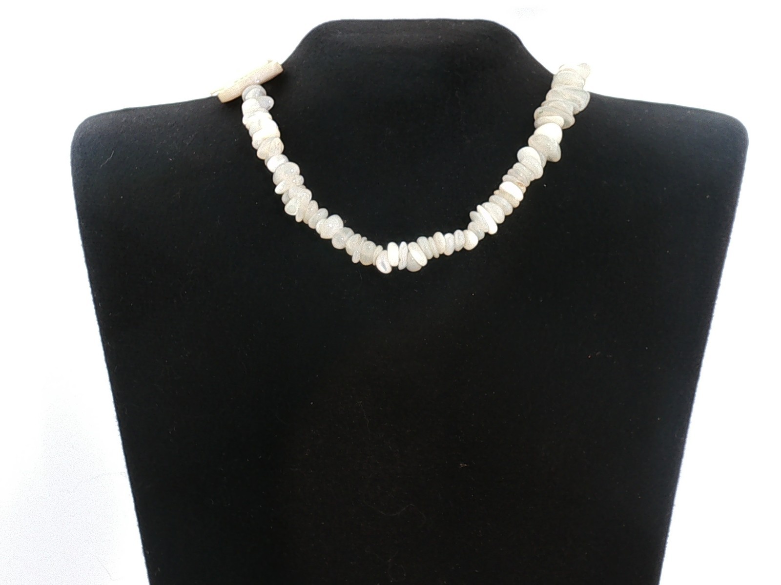 Vintage Natural Shell Necklace White Heishi Beads Boho Beach Style Jewelry 12 In