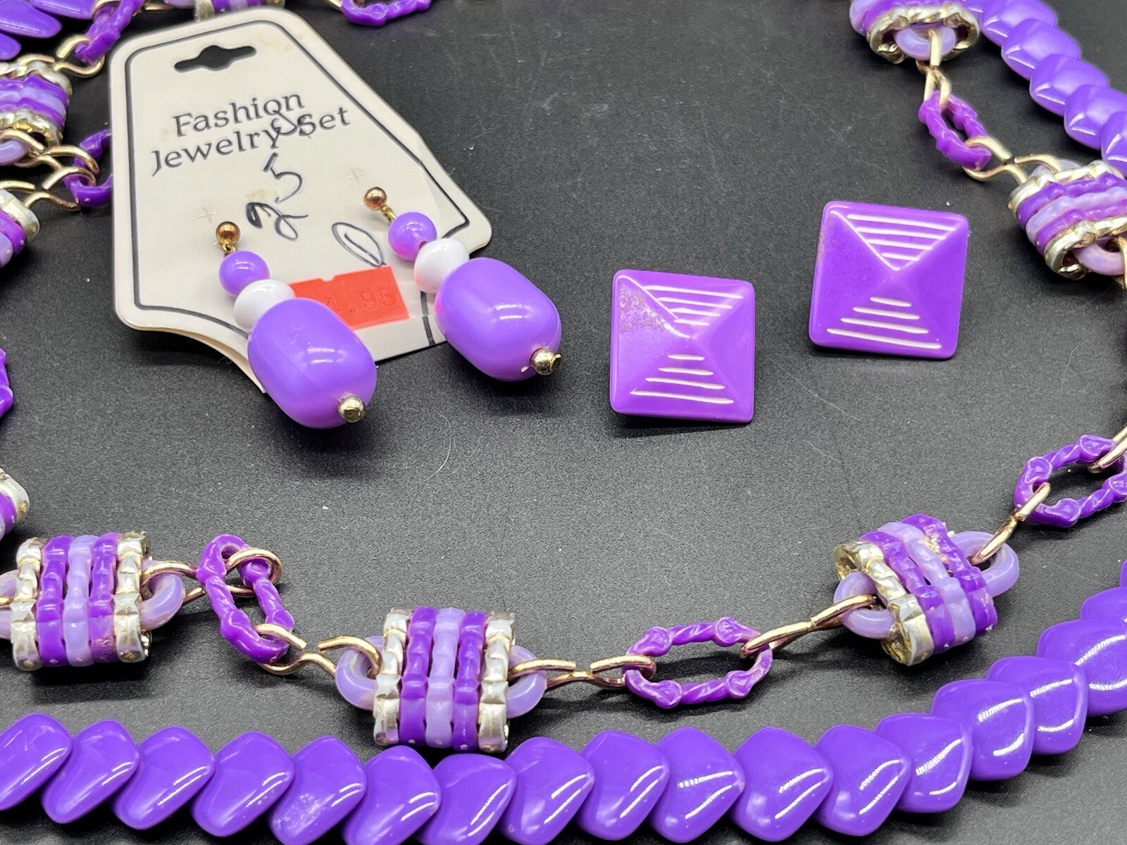 Lot Purple 1980s Jewelry – Necklaces & Earrings (Pierced & Clips)