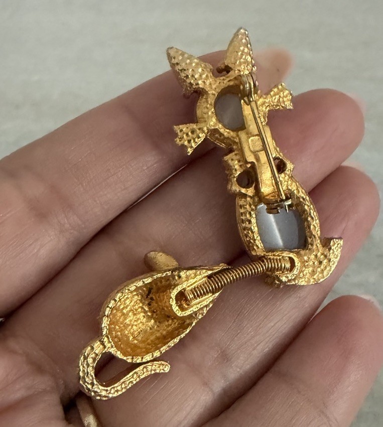 Vintage Jelly Belly Cat and Mouse Trembler Brooch Pin Very Good Condition