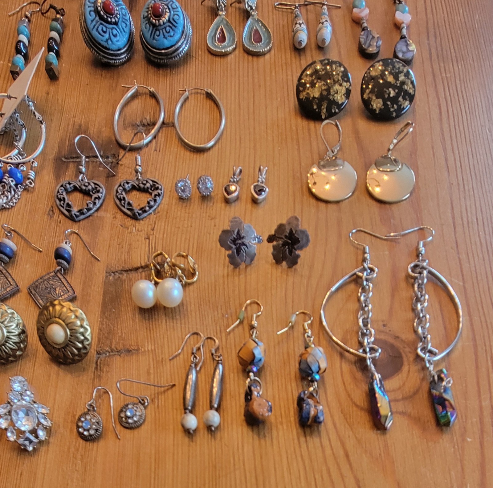 Lot Of 40 Pairs Wearable Vintage Fashion Earrings Wear Or Resell Great Variety