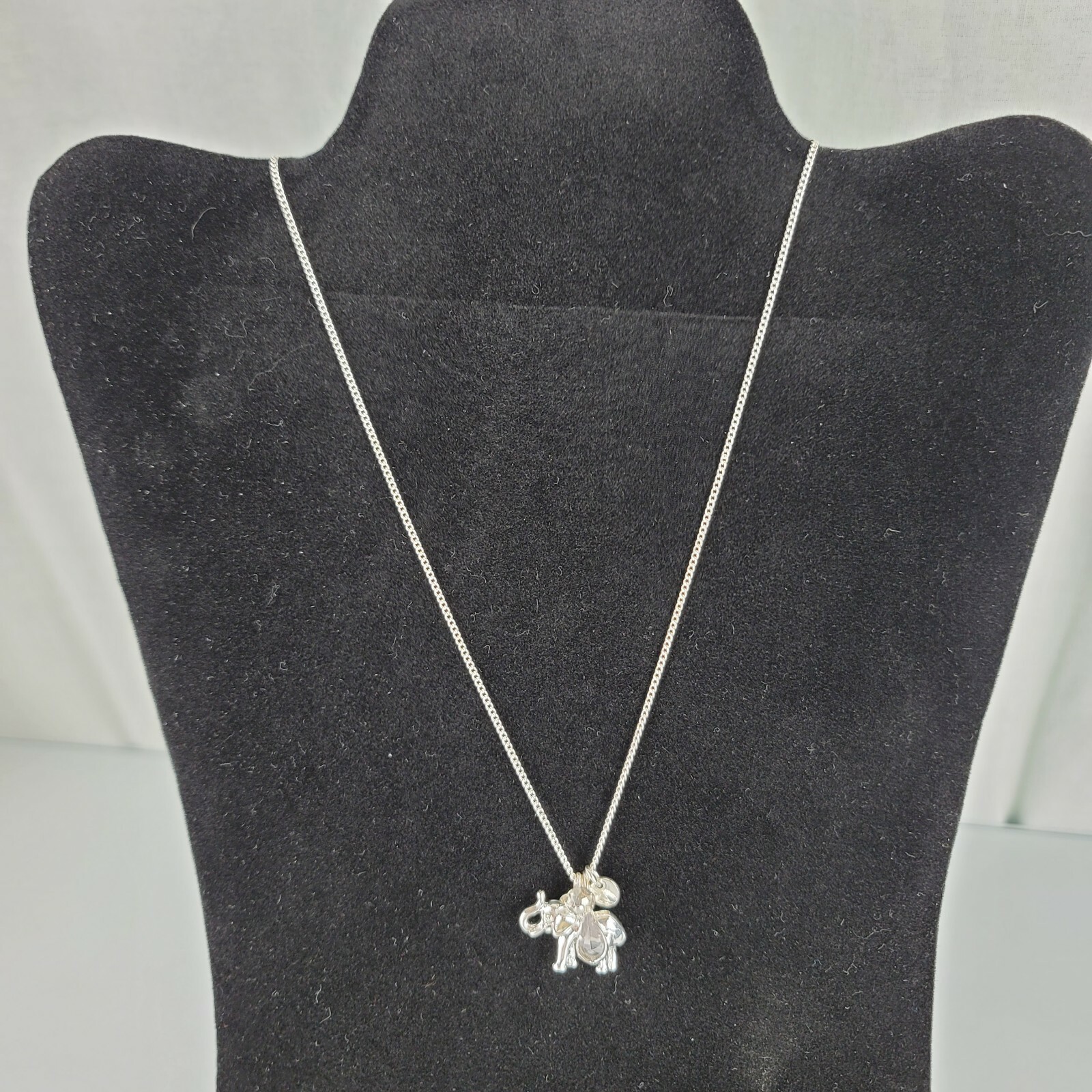 Avon Costume Jewelry Necklace Set Lot Bracelet Earrings Pearl Turtle 17 pieces