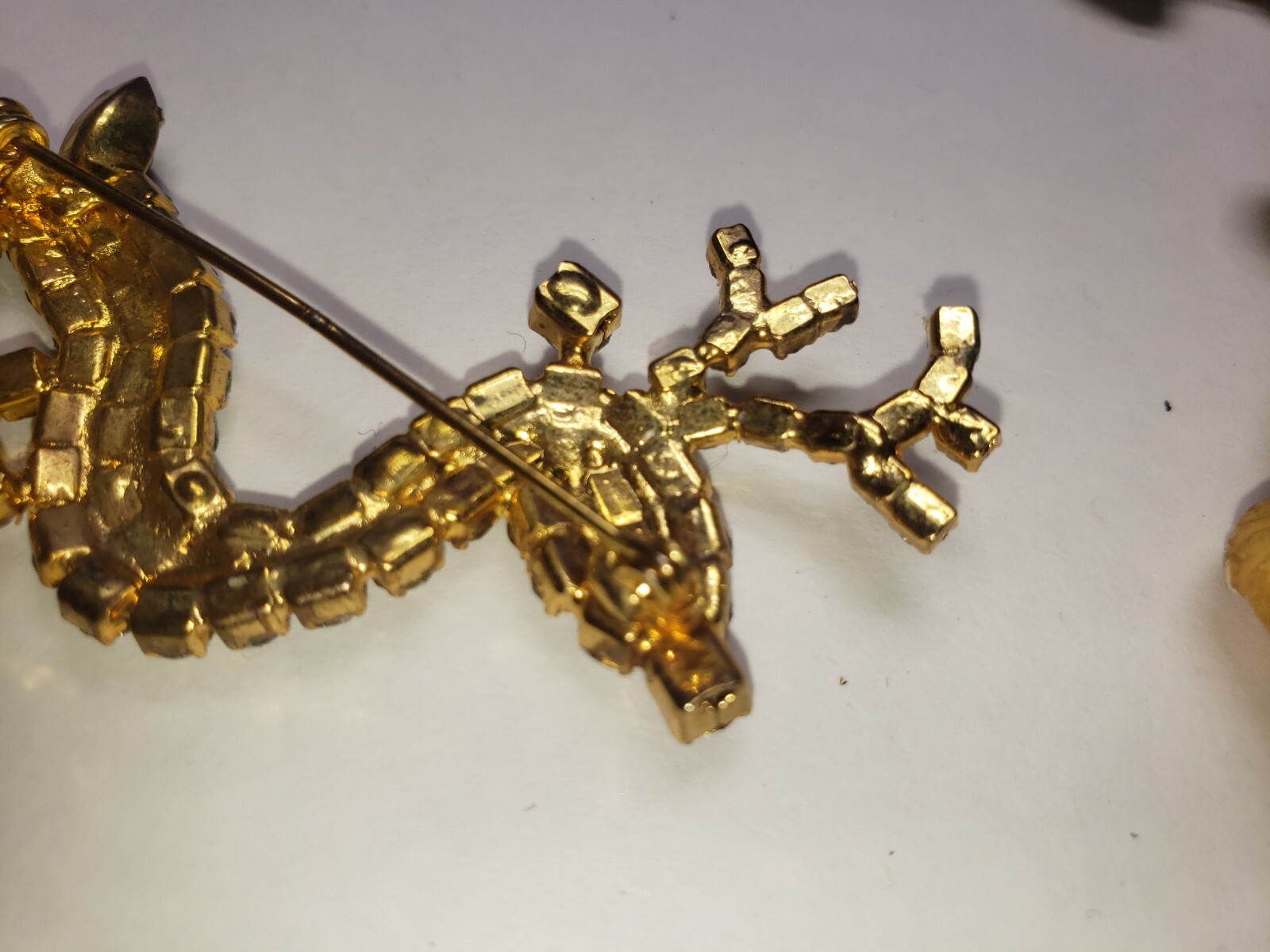 Estate Find VINTAGE Jewelry Lot UNSEARCHED, UNTESTED , THRIFT DONATIONS AS IS