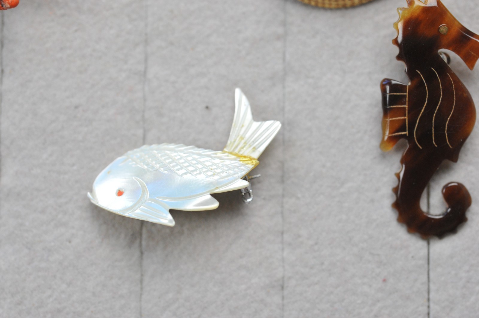 Vtg to now Brooch Pin LOT petite frog lobster fish seagull beach shell CB17