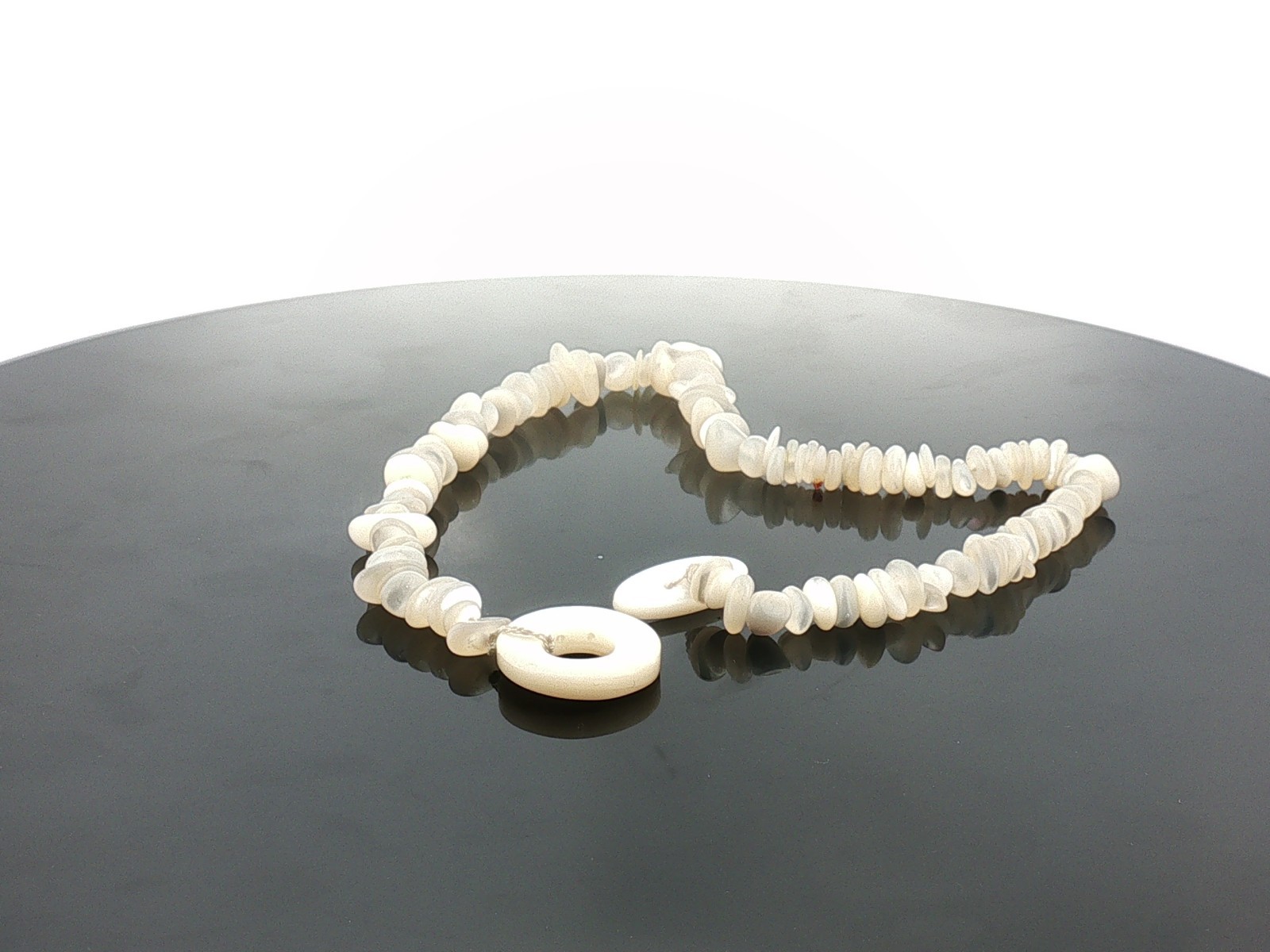 Vintage Natural Shell Necklace White Heishi Beads Boho Beach Style Jewelry 12 In
