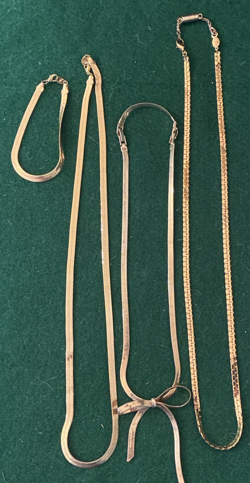 4 Classic Thin Gold tone Flat Chain Shiny Necklace (3) & Bracelet NAPIER & Other
