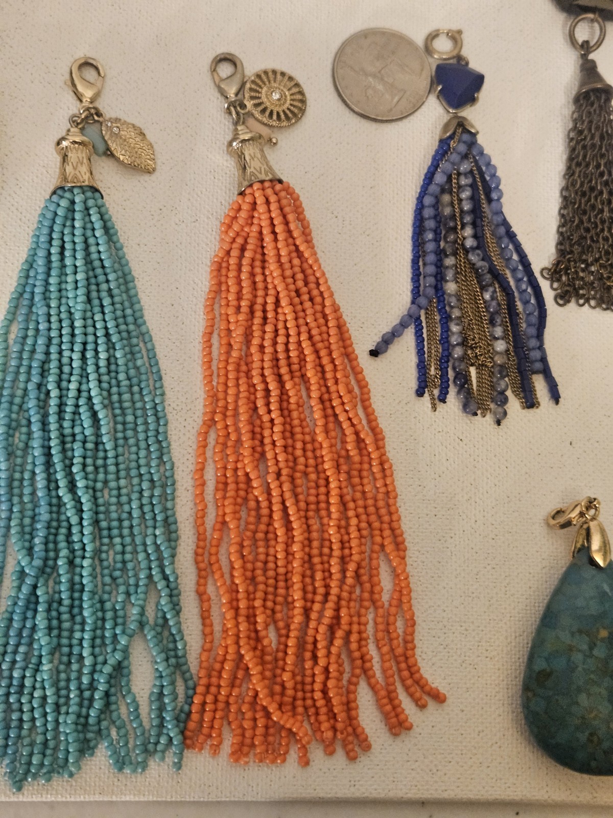 LOT OF 10 PENDANTS WITH LOBSTER HOOK LOCKET TASSELS CHARMS MARKED UNMARKED