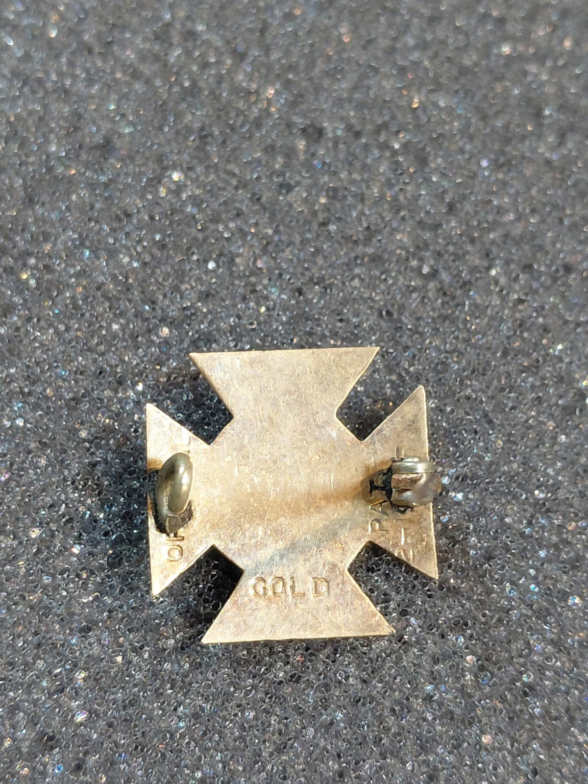 LOT Of (5) Vintage Gold Filled/plated Pins. Please See Pictures