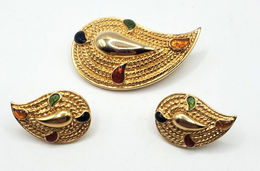 Avon Golden Textured Raindrop Brooch w/Plastic Accents & Earrings