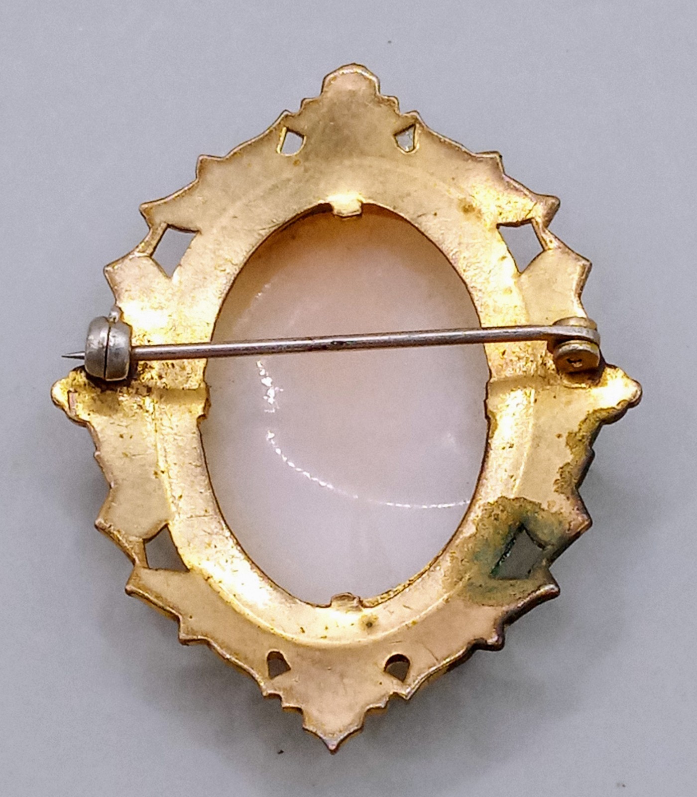 Vintage Brass And Shell Cameo Brooch With 4 Seed Pearls