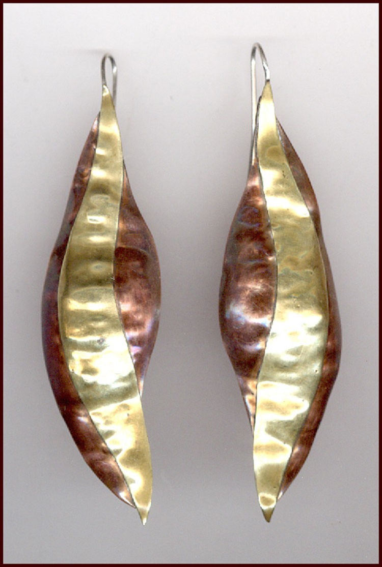 SIGNED ARTISAN Handwrought Mixed Metal COPPER & BRASS EARRINGS Pierced Ears
