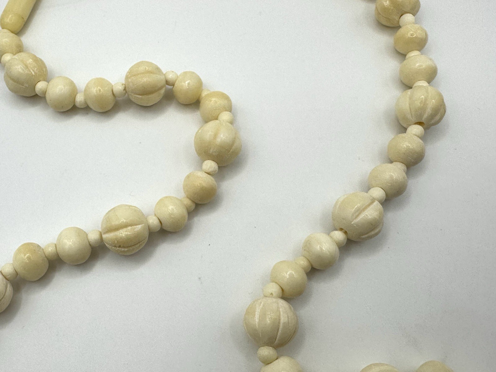 Vintage Antique Bovine Bone Beads Hand Carved Beaded Barrel Closure Necklace 31”