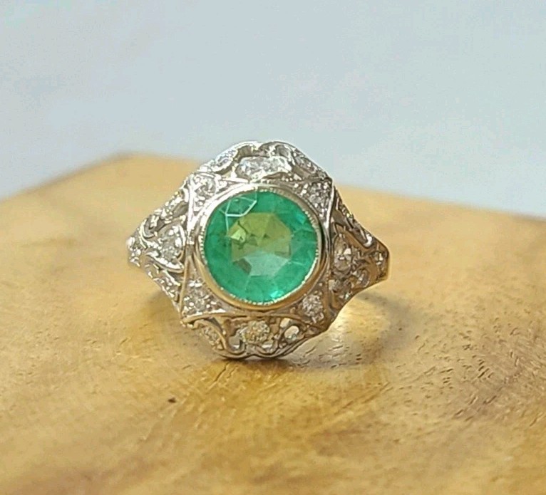 Vintage 14k White Gold Engagement Ring 1.35CT. Natural Round Colombian Emerald