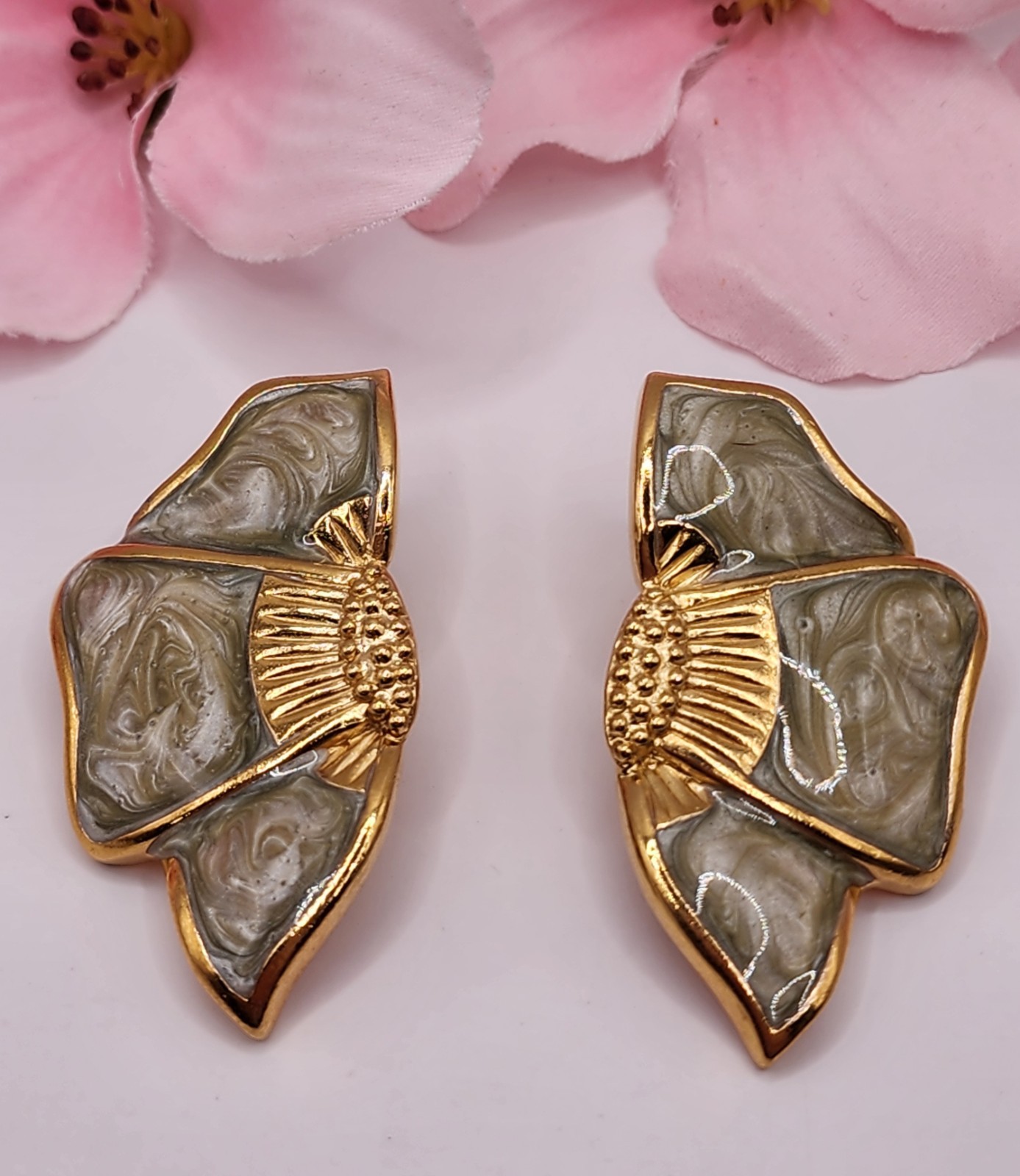Vintage Signed Monet Garland Runway Couture Statement Flower Clip Earrings 1984