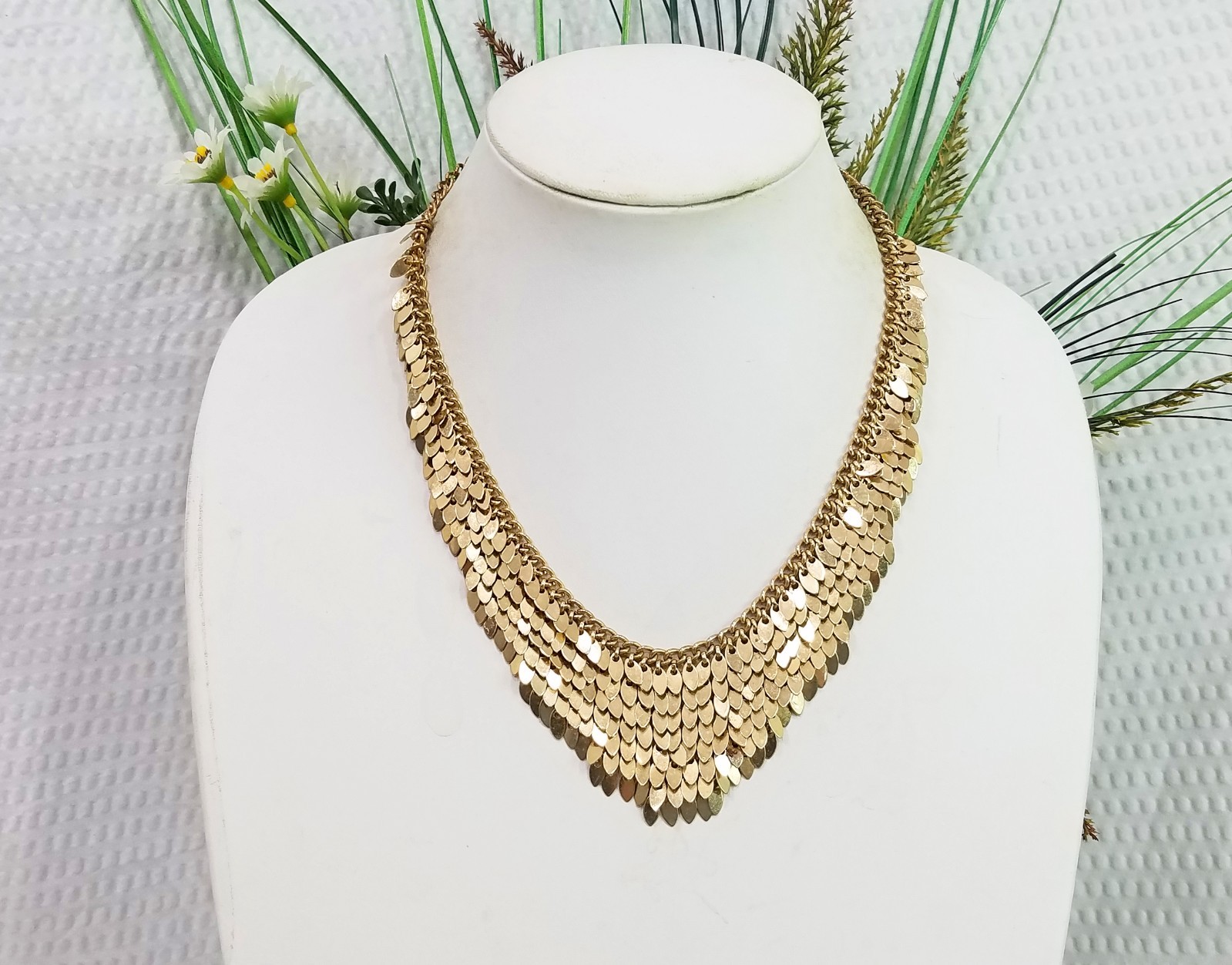 Vintage Gold Tone Chain Maille Mesh & Mini Paillettes Bib Choker Collar Necklace