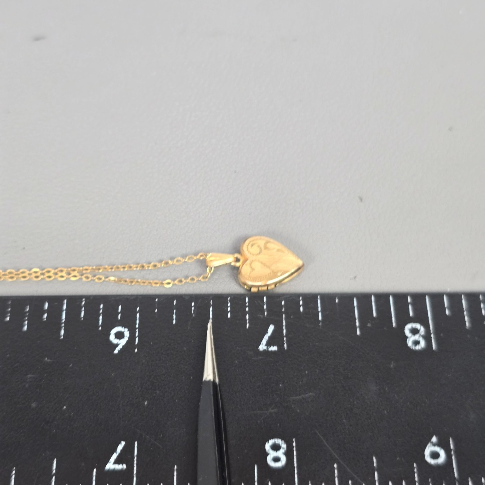 Vintage Engraved Heart Locket Pendant Charm W/ 12k Gold-Filled Chain Necklace