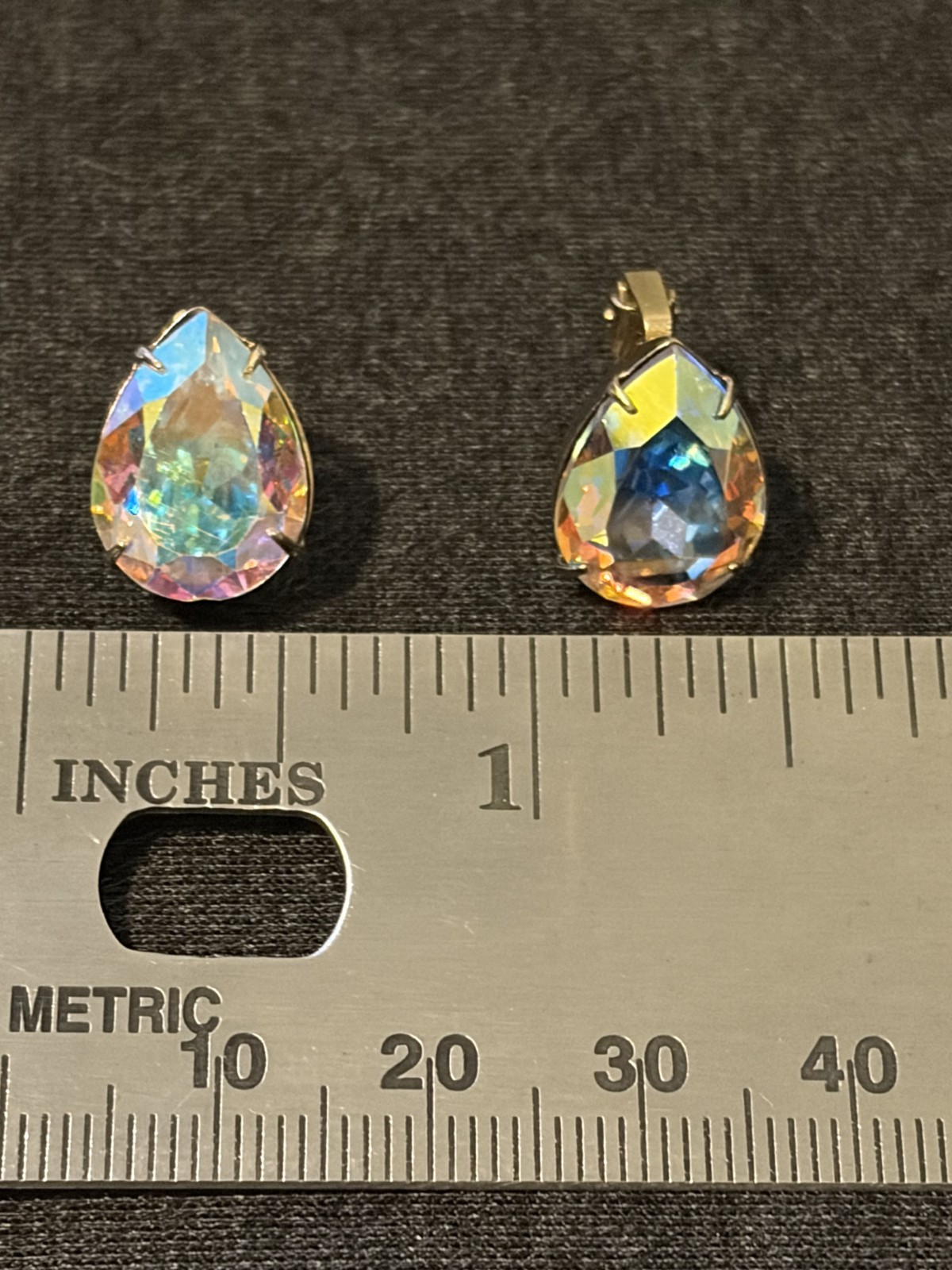 Vintage Aurora Borealis Crystal Pear-Shaped Rhinestones Pat. 1967965