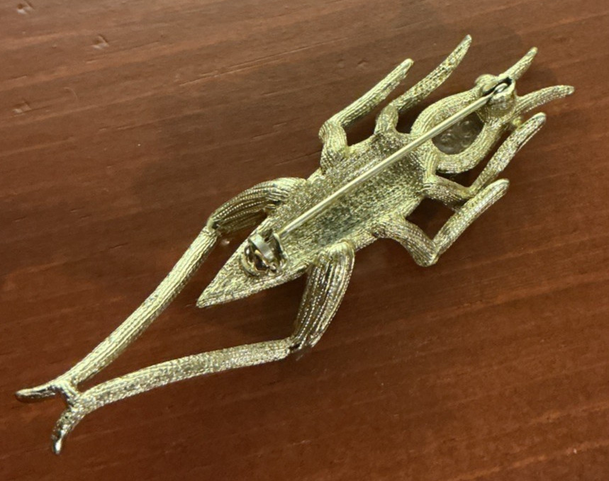 Vintage Unsigned Gold Tone Rhinestone Grasshopper Brooch Pin Insect 3″