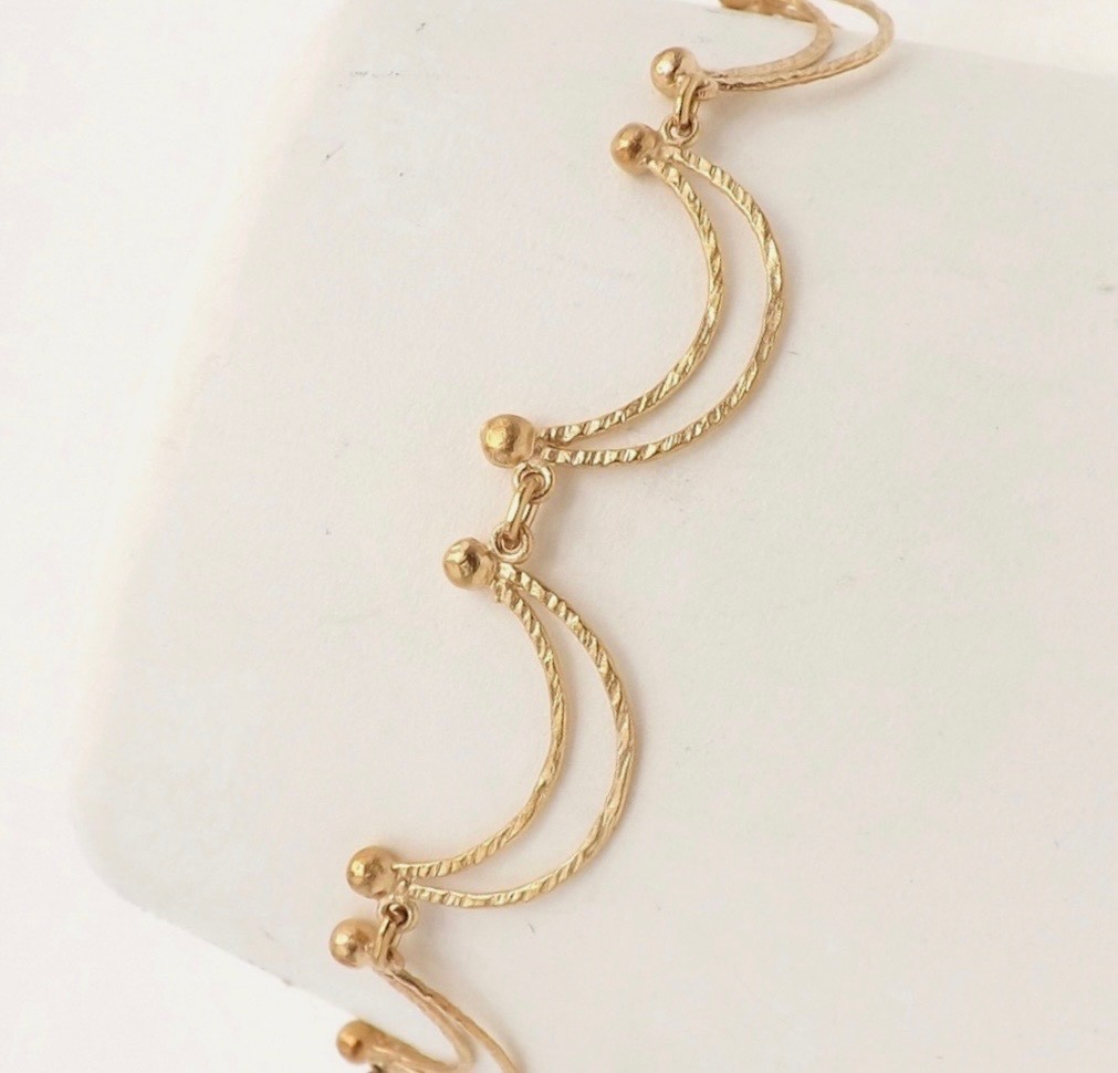 Solid 14k Yellow Gold Crescent Moon Scalloped Bracelet U Shape 7in Vintage