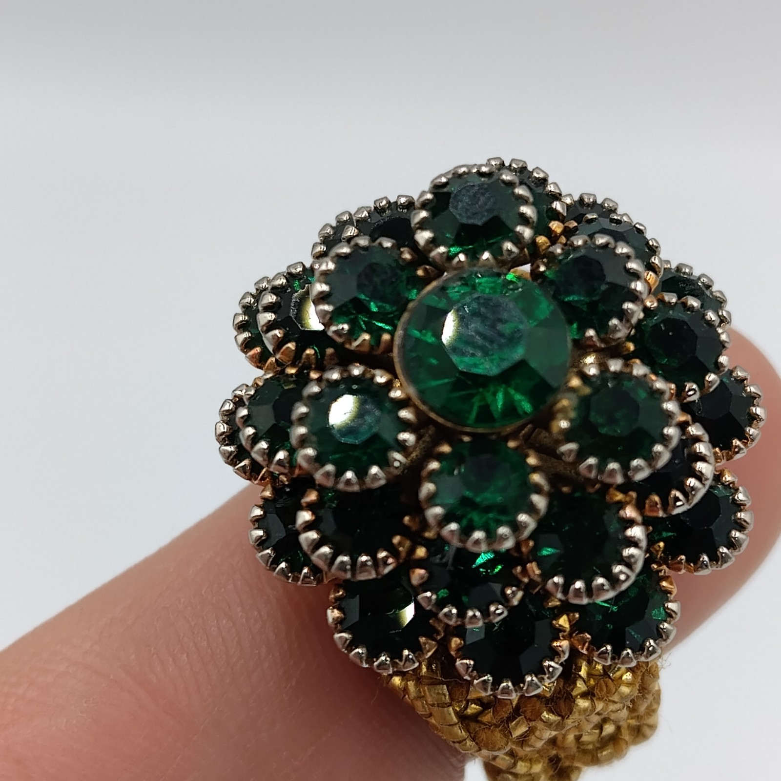 Vintage Dome Ring Green Rhinestone with Woven Stretch Golden Band