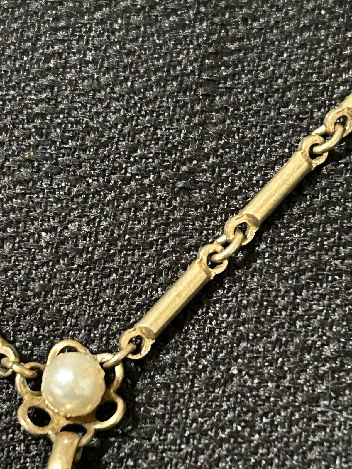 Antique Gold Tone Filigree Hand Painted Rose Faux Pearl Pendant Necklace 14”