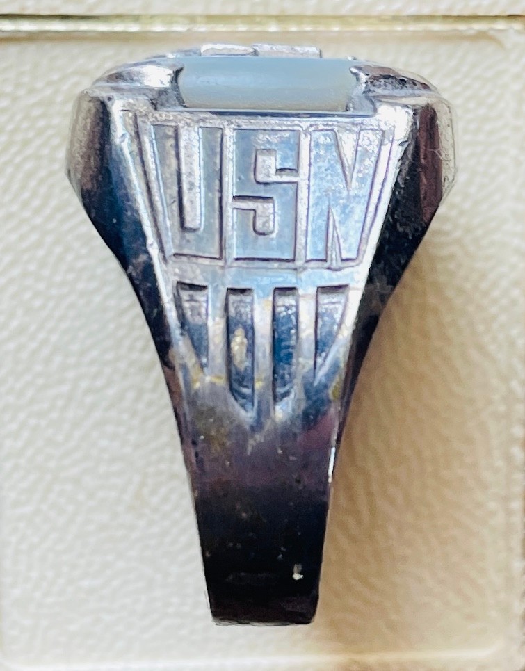 925 Sterling Silver US Navy appears Mother Of Pearl Ring Sz 9 probably from WWII