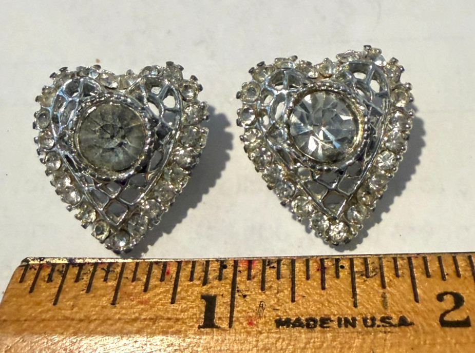Vintage Set of 2 Sparkly Clear Rhinestone Silver Heart Brooch Pin .75″ Long Each