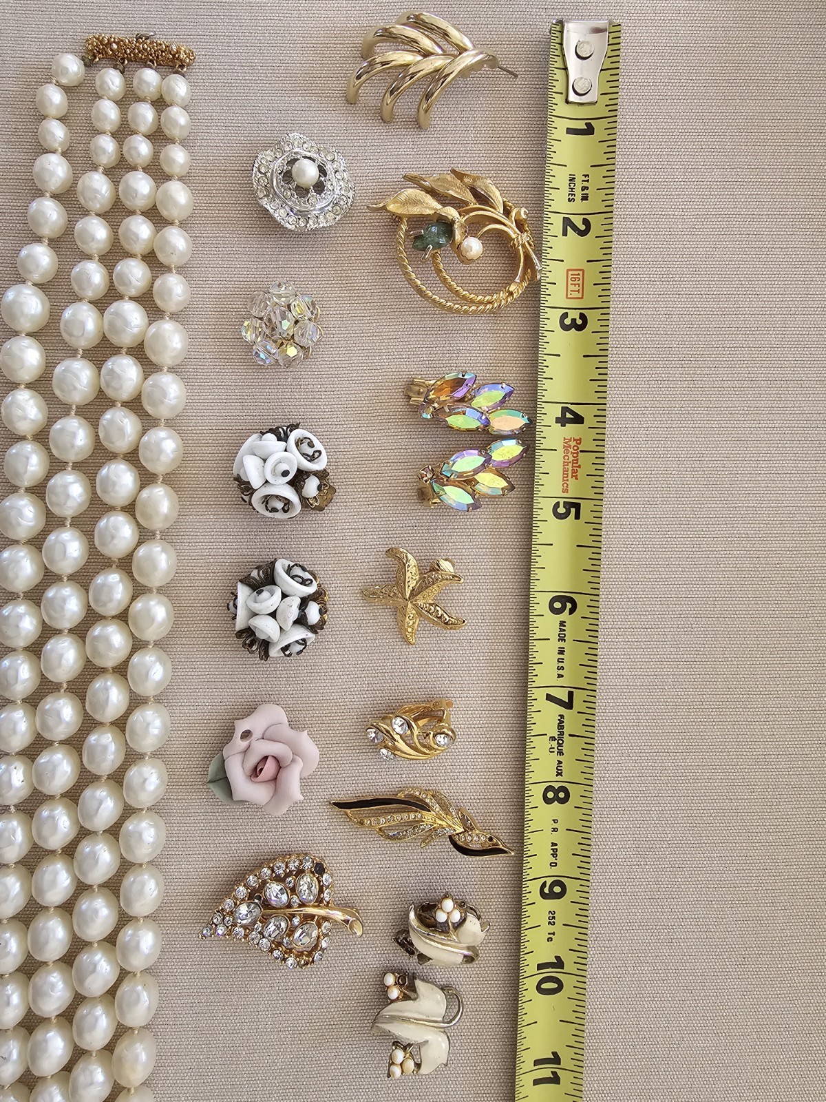 GUC Lot of 17 Costume Jewelry Pieces