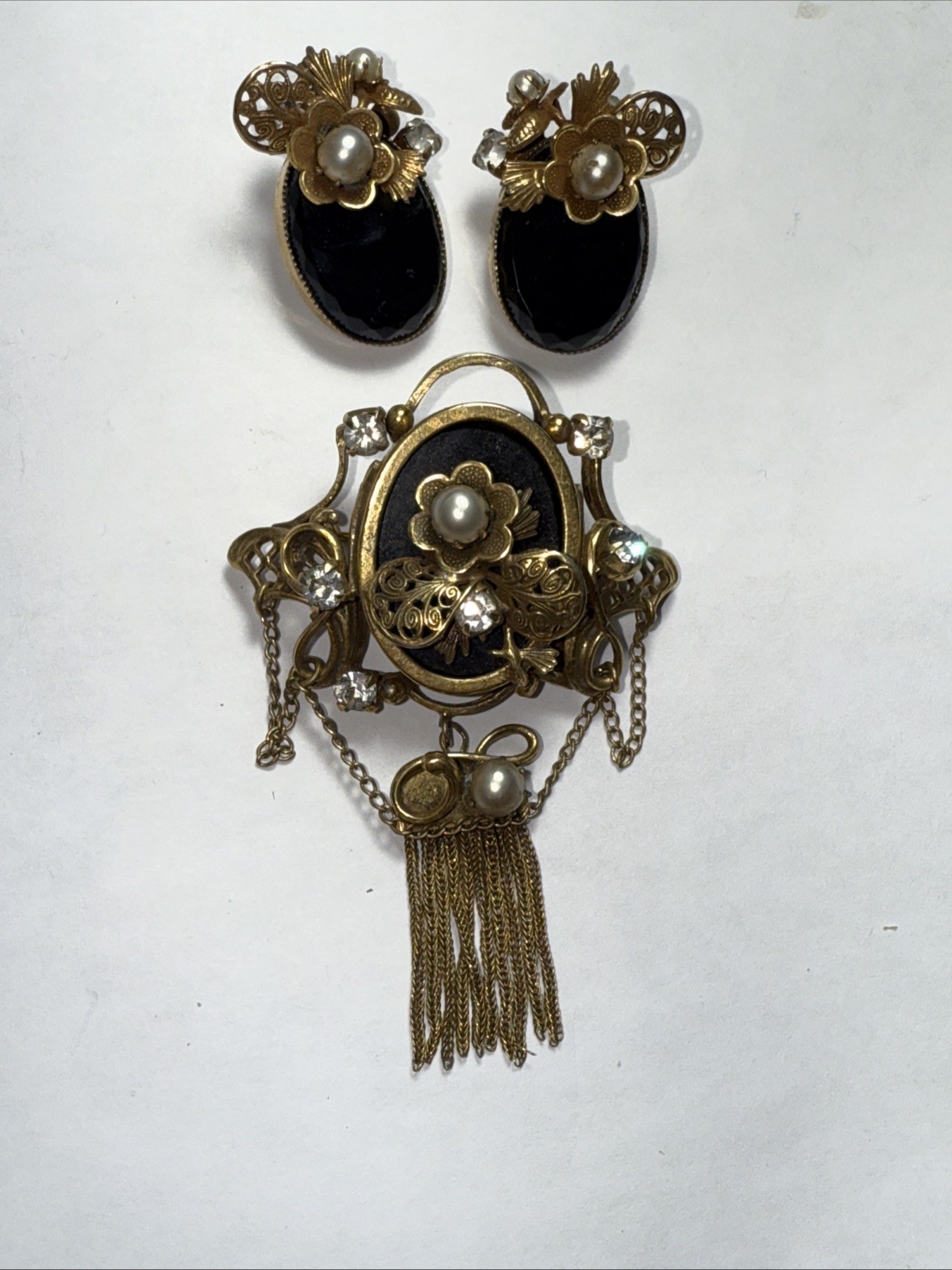 Brooch Pendant Earrings Set Victorian Antique 100 Years Old Read Description