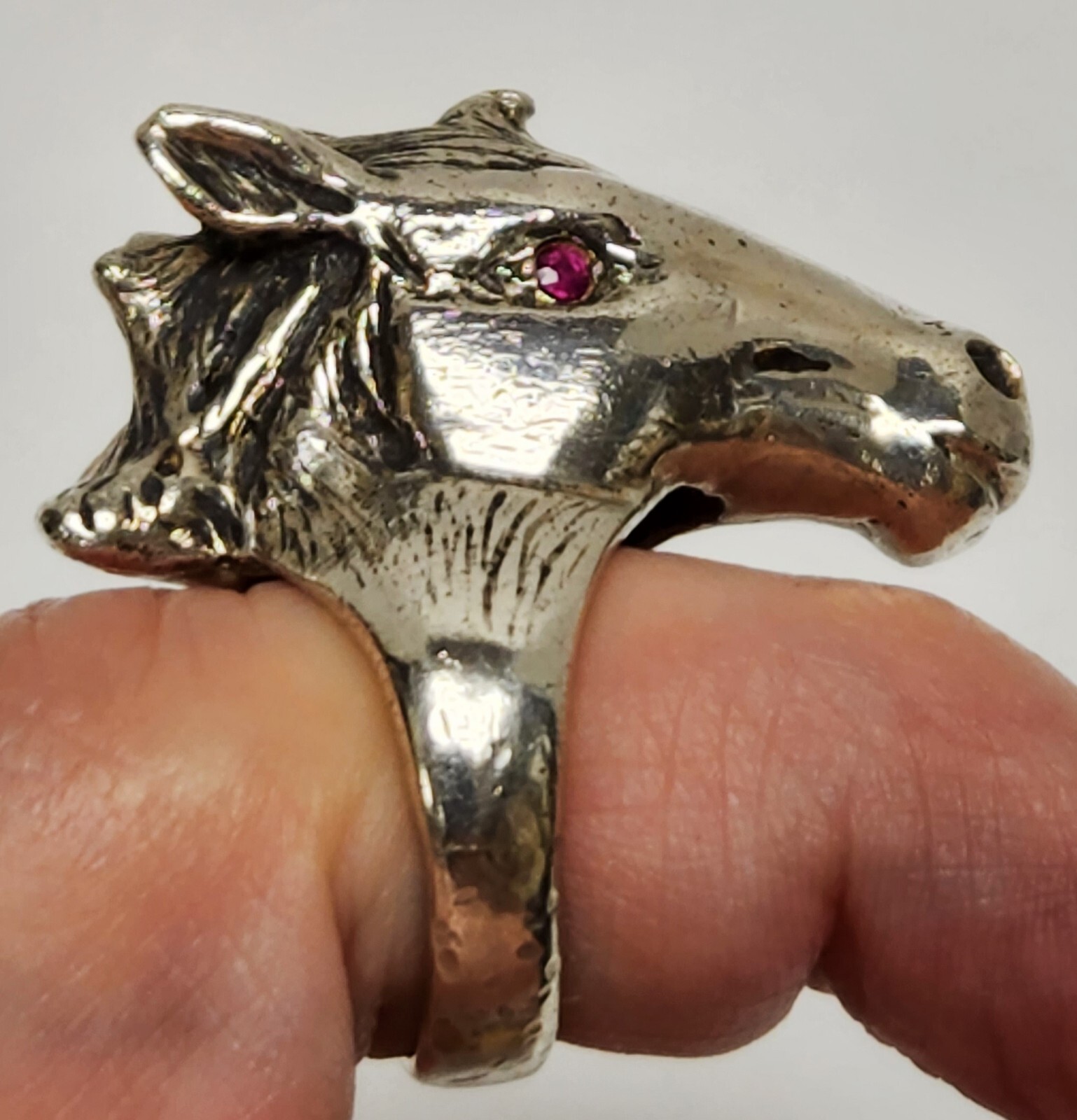 Large Vintage Sterling Silver HORSE HEAD Ring Ruby Eyes Small Size 3 3/4 ~ 30 g