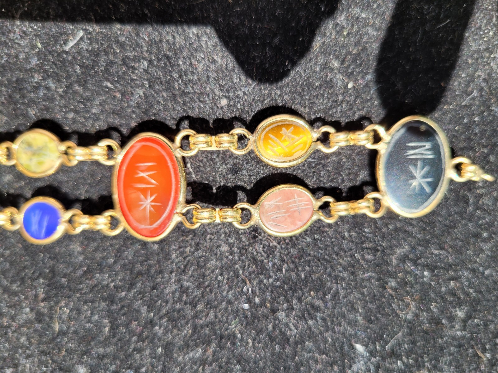 Vintage 12K Gold Filled Scarab Bracelet Egyptian Revival 7″