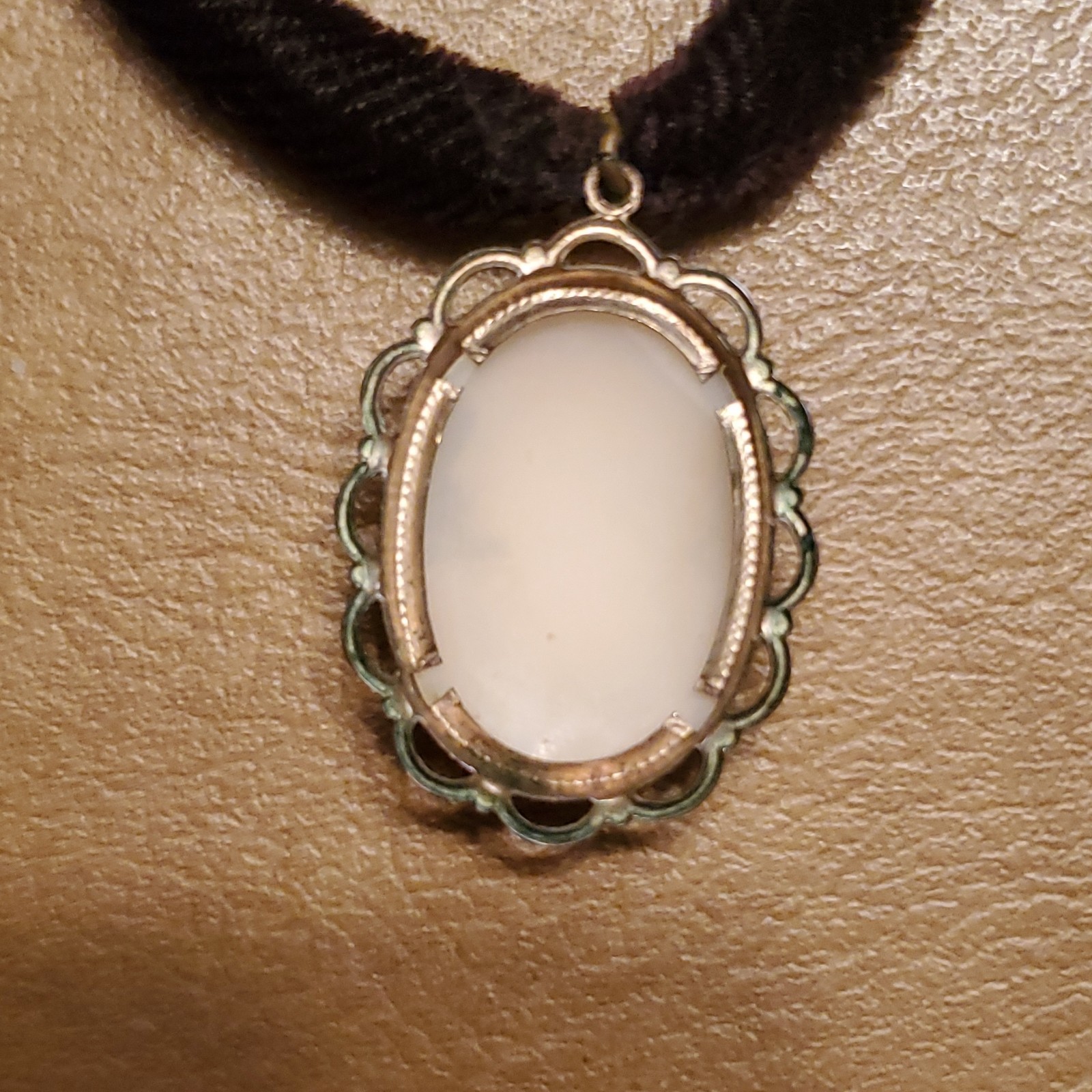 Vintage Cameo Pendant Black Velvet Choker Length Necklace Adjustable