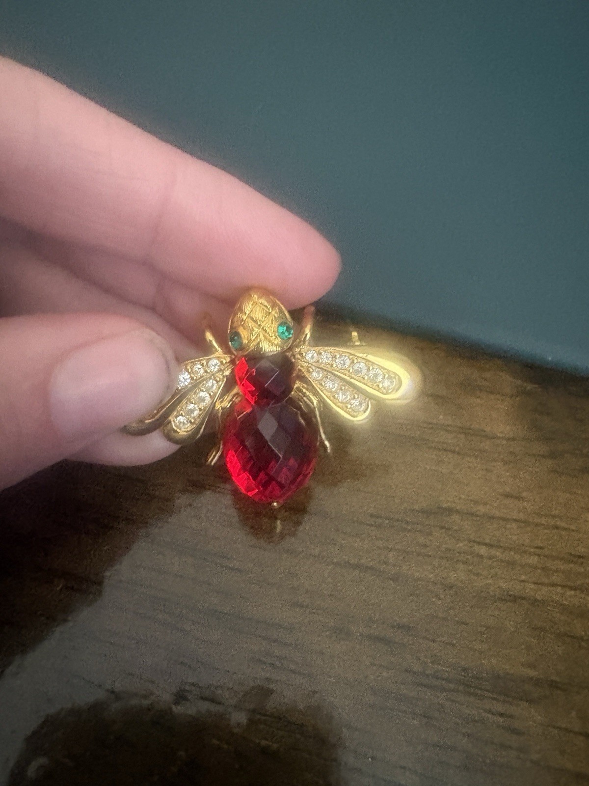 Joan Rivers Classics Figural Bee Brooch Set- 10 Interchangeable Thoraxes