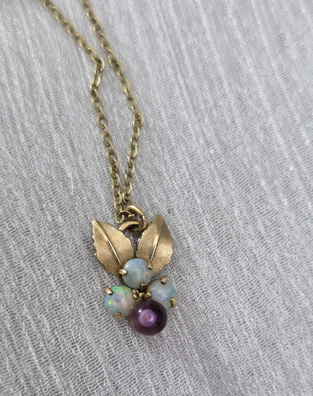 Vintage Krementz Opal and Amethyst Gemstone Pendant Necklace 17″