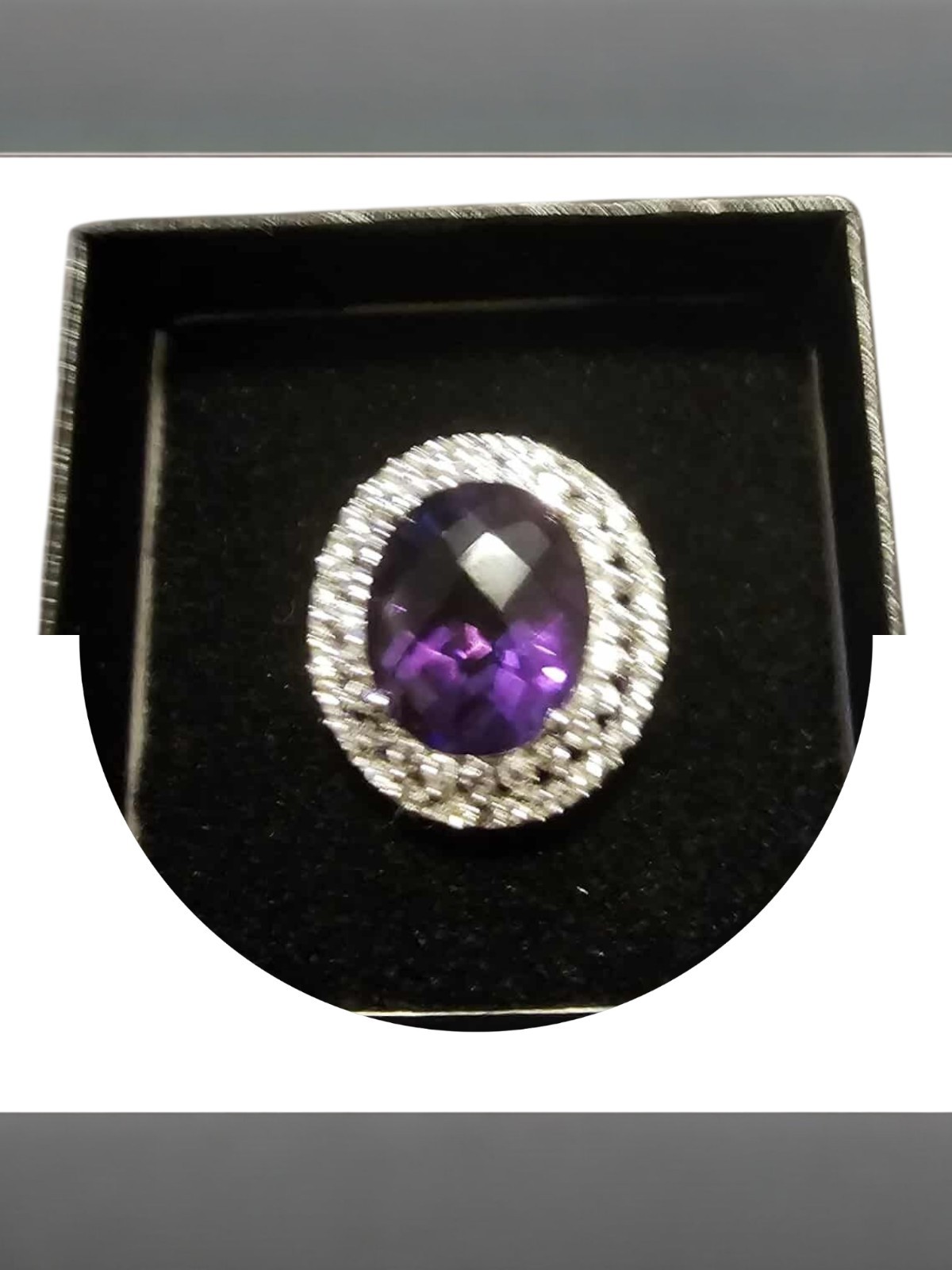 925 Silver and Amethyst Vintage Stone Ring Stunning Detail