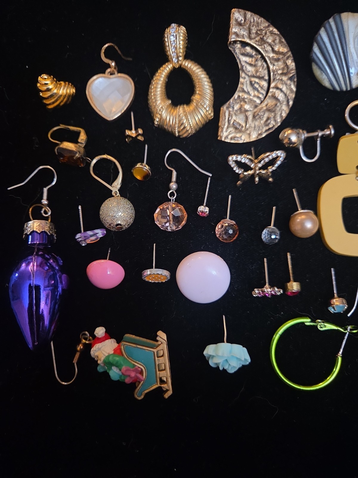 Lot Of Vintage Costume Jewelry Single Earrings