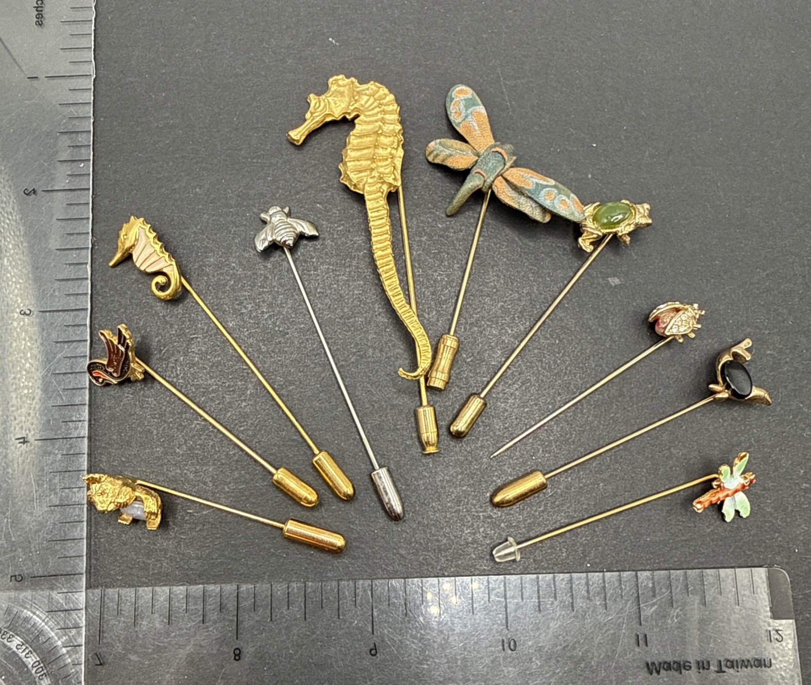 Lot Of Stick Pins – Animals And Bugs Seahorse Seal Dragonfly Frog Duck Bee J57