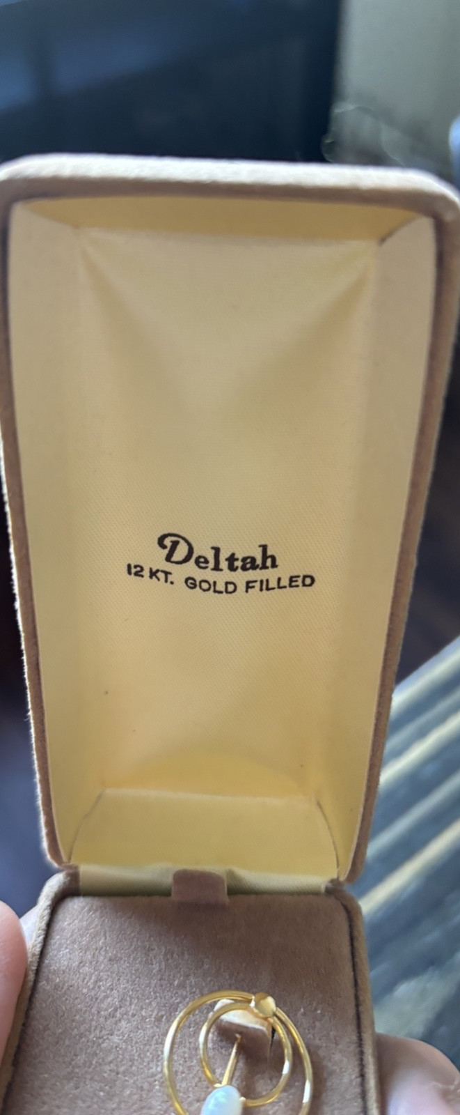 Vintage Deltah 12k Gold Filled Stick pin hat pin with Genuine opal unused box