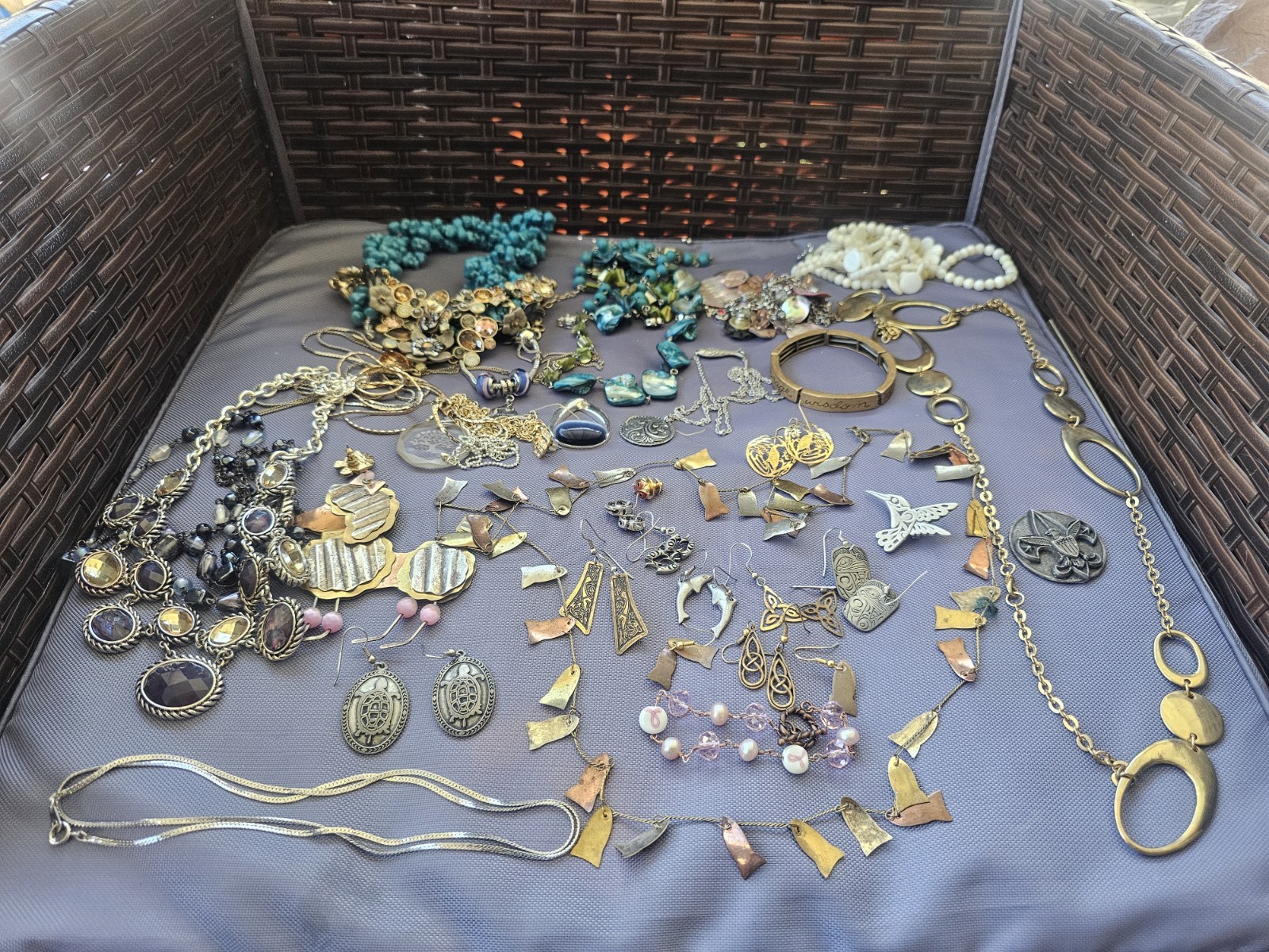 Vintage To Now CRAFT JUNK SCRAP Jewelry Lot Parts Or Repurpose Pre Owned V9