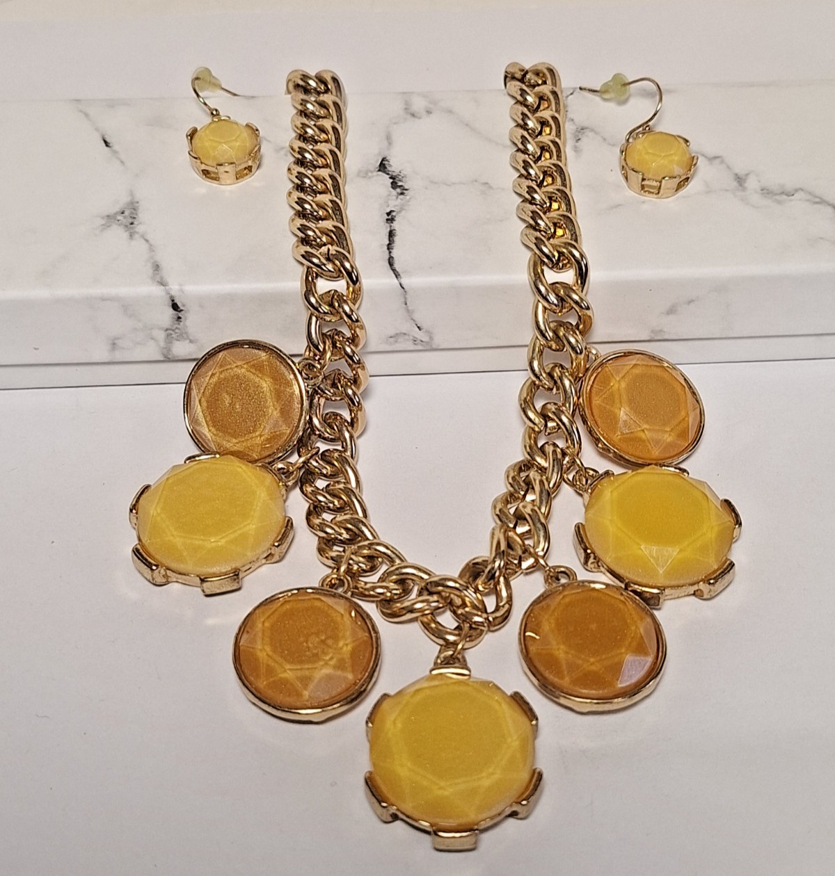 Vintage Yellow Stones & Gold-Toned Chunky Chain Statement Necklace & Earring Set