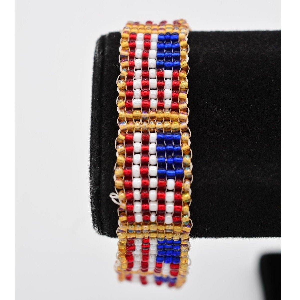 Vintage American Flag Beaded Bracelet Red White Blue USA Gold Woven 1990s Bin4