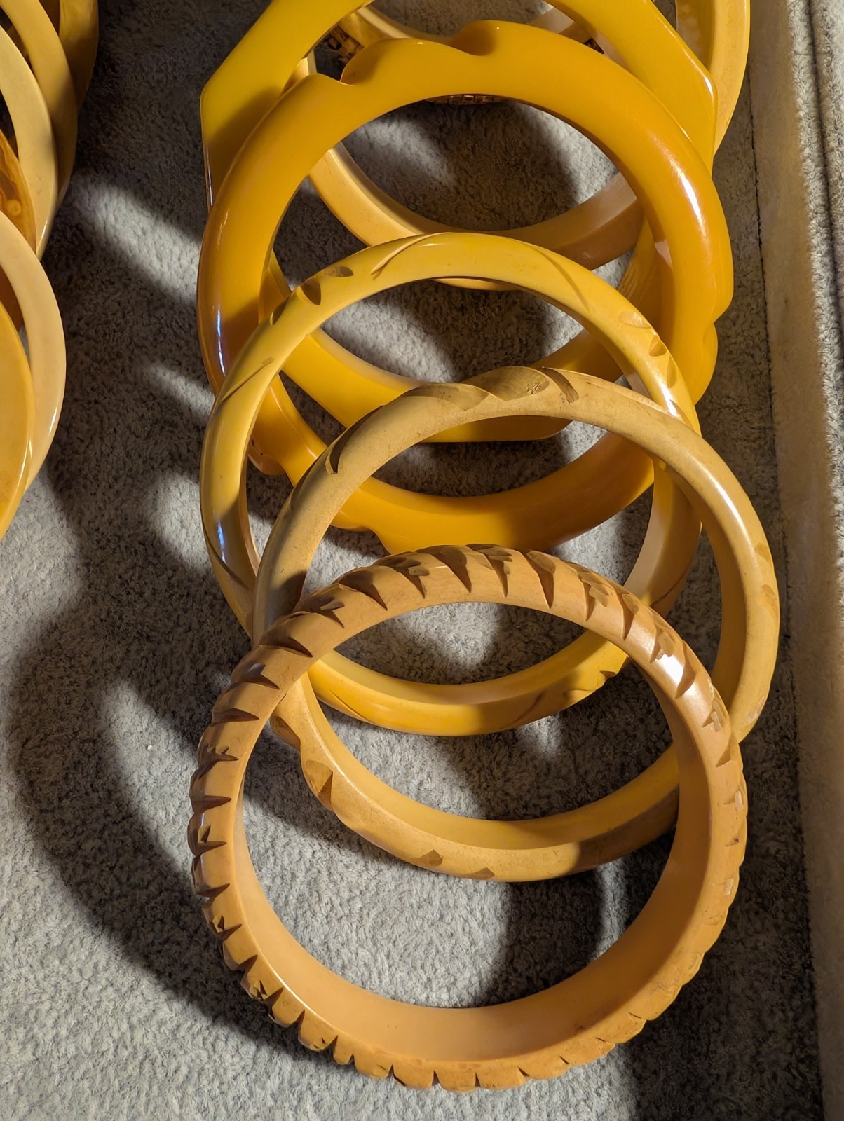 18 Vintage Bakelite Butterscotch – Yellows – Carved – Shaped – Many Tones!